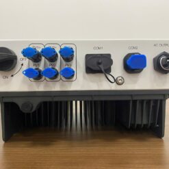 Mặt đáy – các cổng kết nối Inverter hóa lưới Senergy 8kW SE 8KTL-T1
