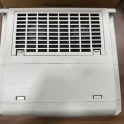 Mặt trên kèm miếng lọc ngăn bụi, côn trùng của biến tần bơm năng lượng mặt trời 3 pha 15kW Gigabox