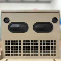 Mặt đáy và cổng kết nối của biến tần bơm Gigabox 22kW